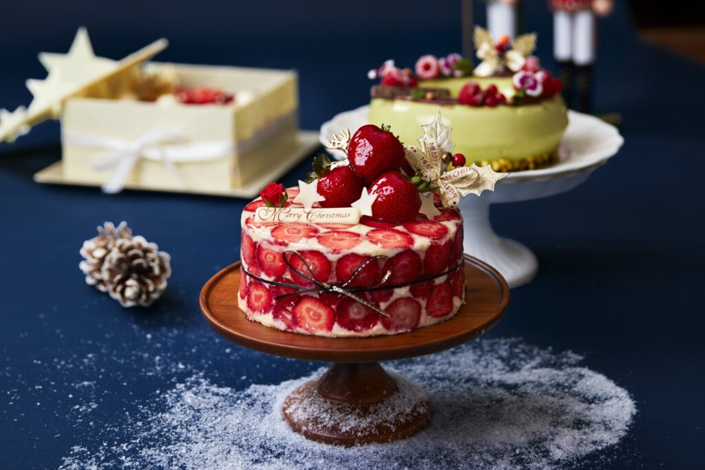 麗しのあまおうで彩る、とびきりゴージャスなクリスマスケーキ2025